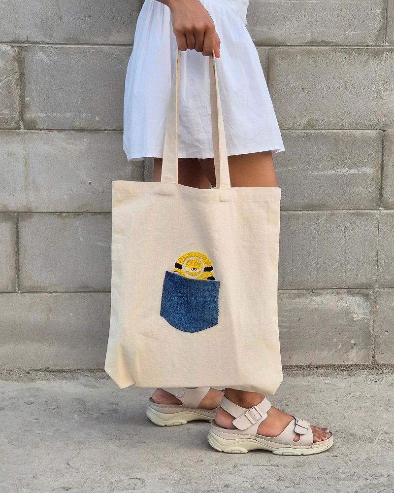 minion tote bag 800X1000 1