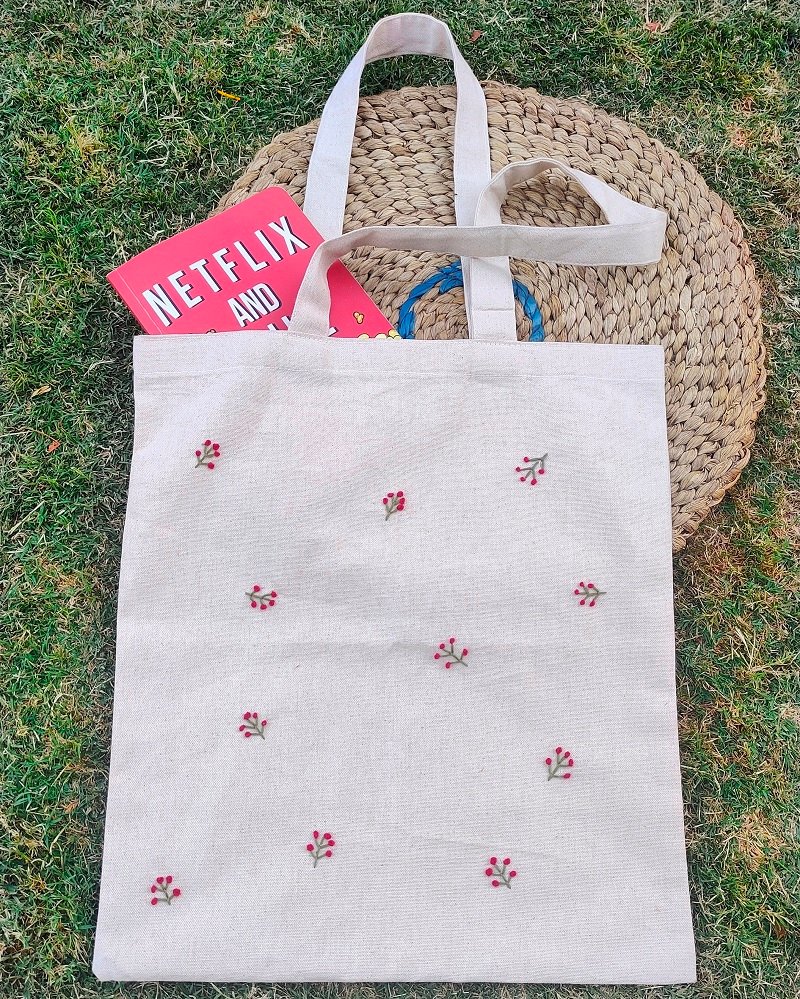 red flower tote bag 800X1000 2 1